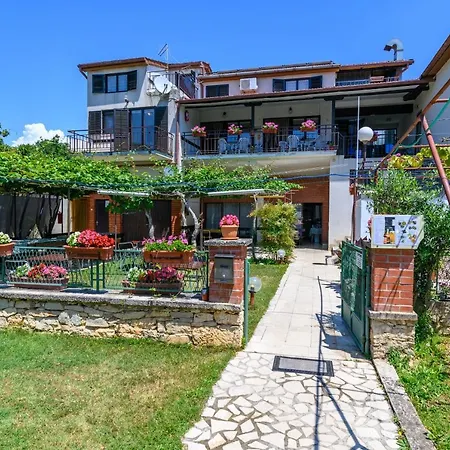 By The Sea Banjole, - 3002 * Pula