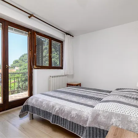 Apartman By The Sea Banjole, - 3002 *