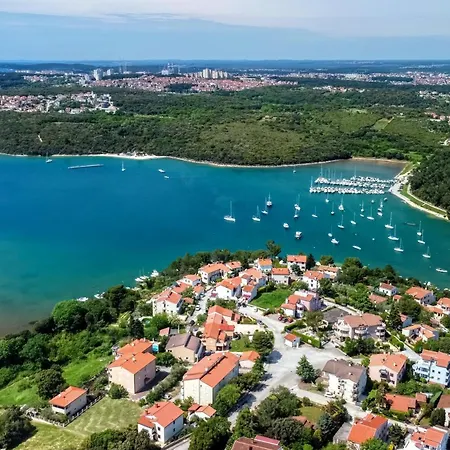 By The Sea Banjole, - 3002 Apartamento *