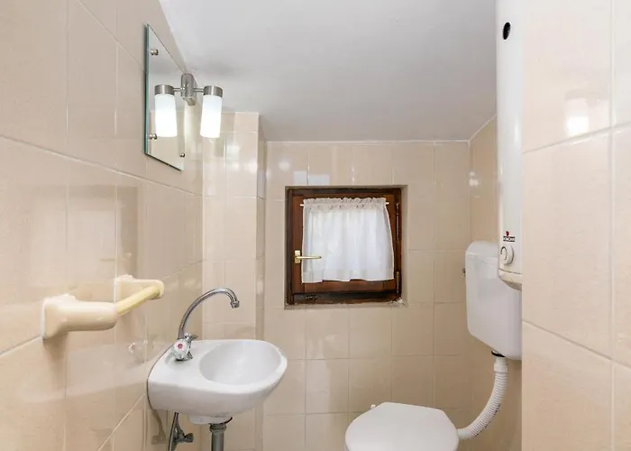 Apartment By The Sea Banjole, - 3002 Pula