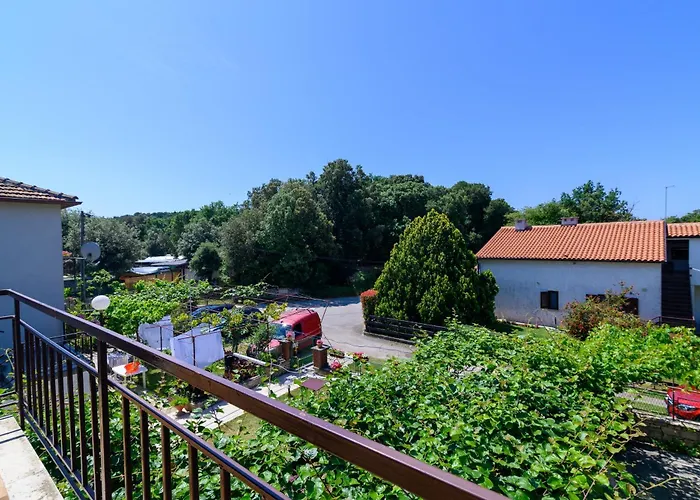 Apartment By The Sea Banjole, - 3002 Pula